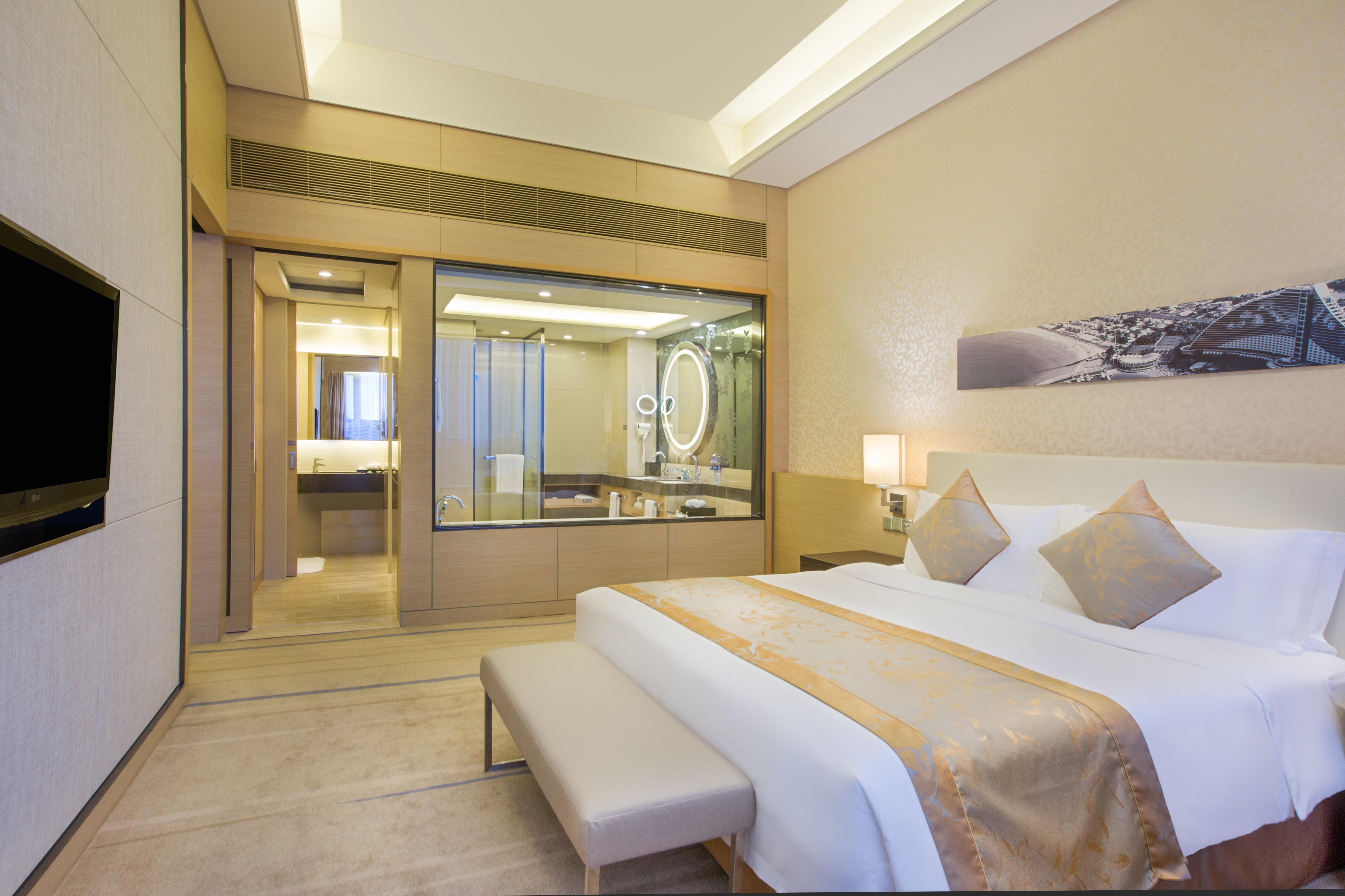 Crowne Plaza Guangzhou Huadu, An Ihg Hotel - Free Shuttle Bus To Baiyun Airport Exterior photo